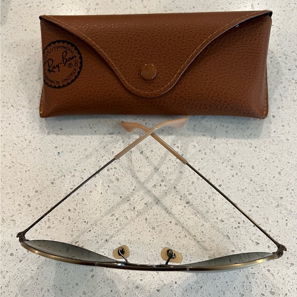 Ray-Ban glassy aviators sunglasses